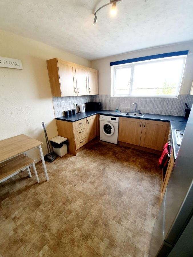 Rayleigh Town Centre 3 Bedroom Apartment Eksteriør bilde